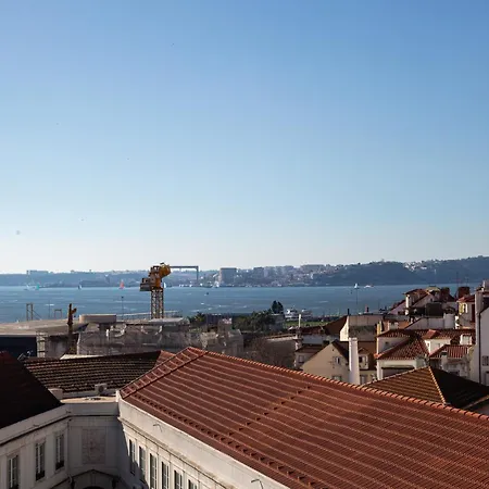 Calcada Do 50 4º Lägenhet Lisboa